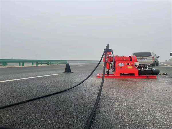 唐河马路路基路面开裂下沉注浆加固灌浆