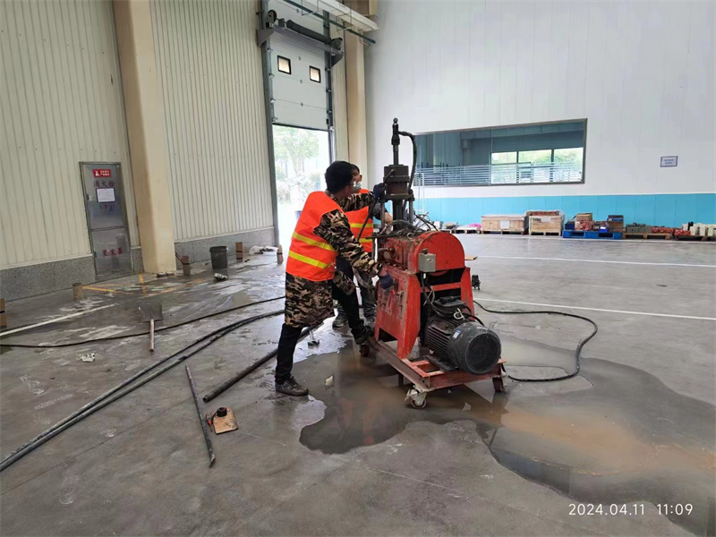 唐河厂房地面下沉塌陷注浆加固施工